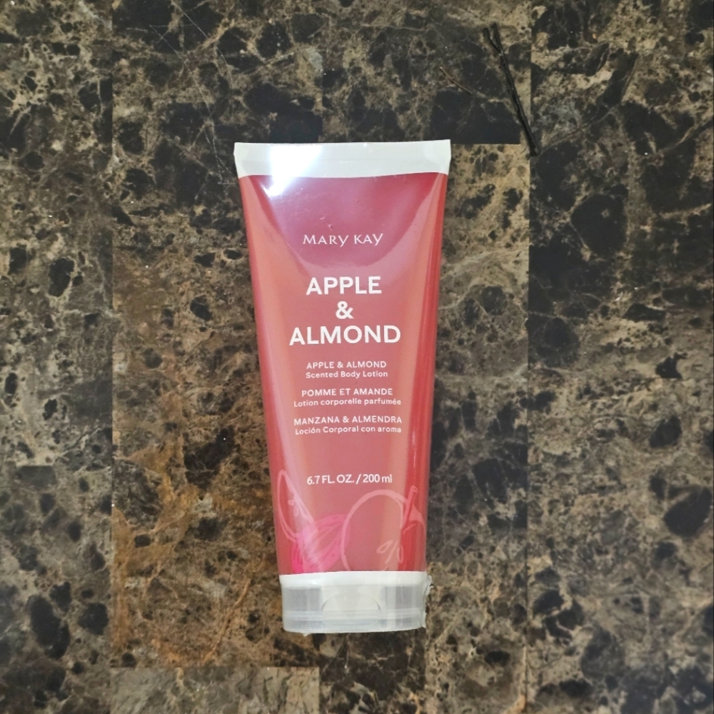 Apple and Almond Scented body lotion
